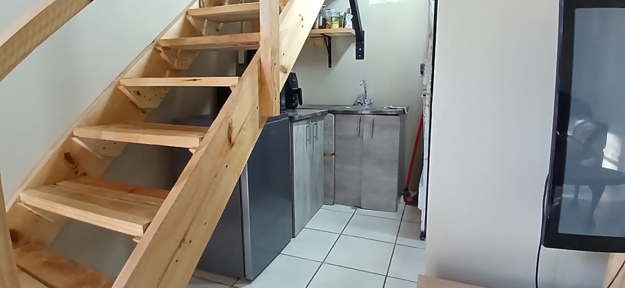 5 Bedroom Property for Sale in Hospitaalheuwel Free State